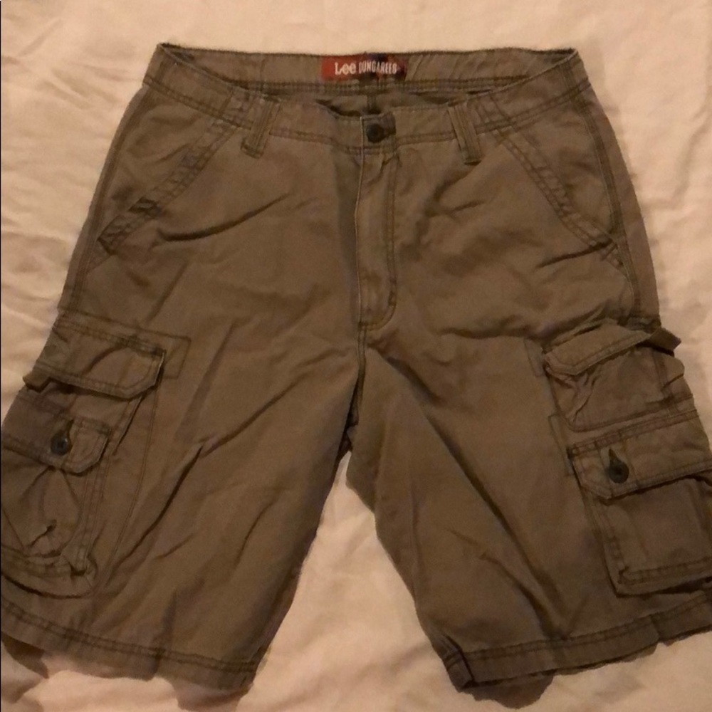 Lee Cargo Shorts Tan Khaki 32 Width